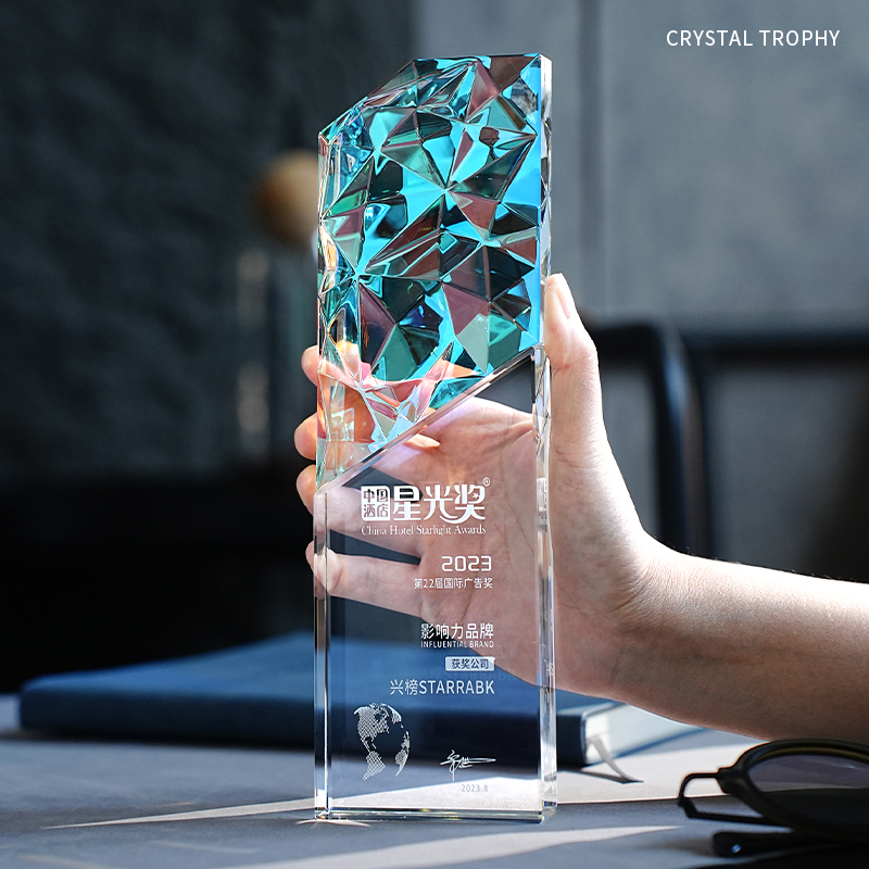 맞춤형 다채로운 크리스탈 트로피 개인 로고 텍스트 유리 - Esports Gaming Trophy 리뷰 및 가격